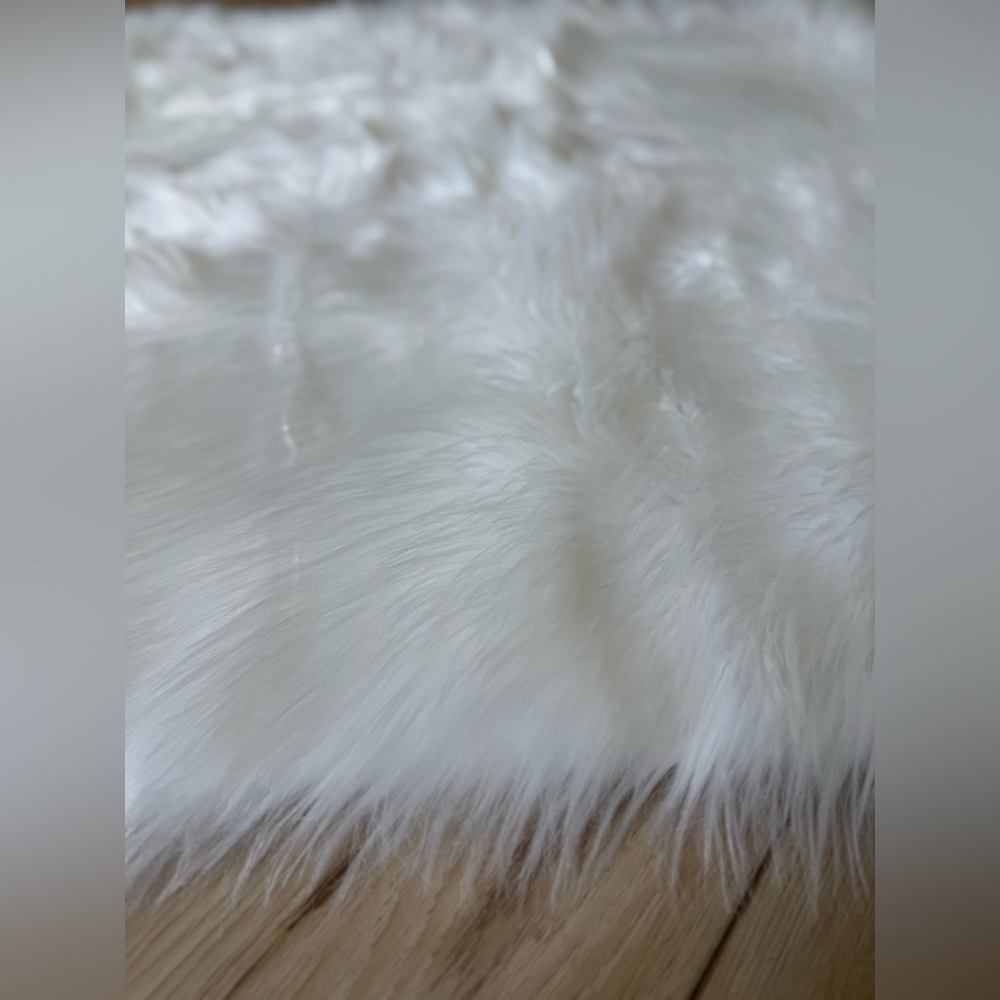 Faux Fur Shag Area Rug - Off White - Picture 5 of 6